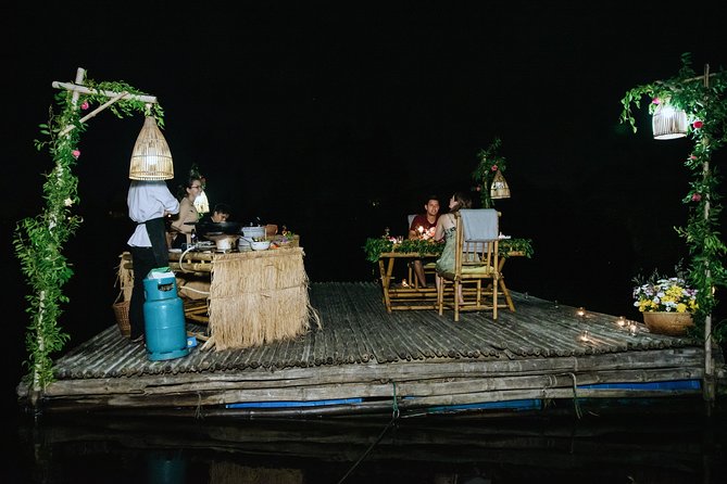 Romantic Dinning On The Bamboo Raft - Service that can support proposals and big moments