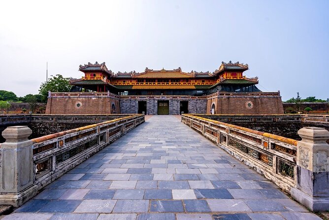 Round Trip: Da Nang/Hoi An – Hue with English-Speaking Driver - Thien Mu Pagoda: why this pagoda matters in Hue