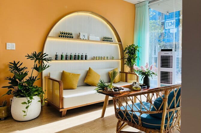 Shiatsu Massage - Comfort, Strength, and the Quiet Factor in the Treatment Room