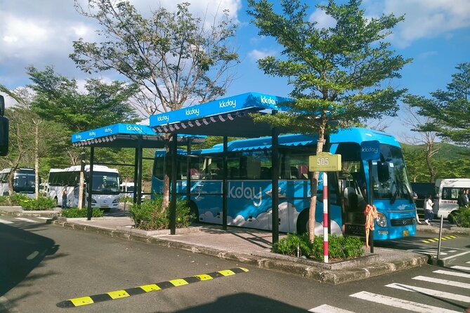 Shuttle bus to Golden Bridge - Ba na hill from Da Nang - Meet-up in Da Nang: where you start matters