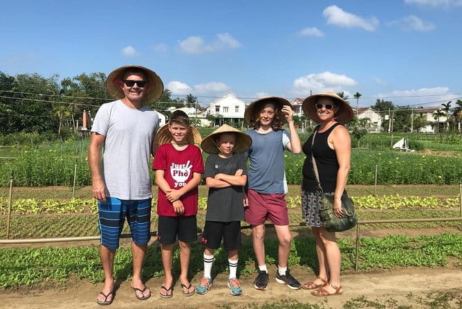 Small Group Bicycle Tour with Farming and Fishing Experience - Lunch at Mr Cu’s home: rice milk and Banh Xeo cooking lessons