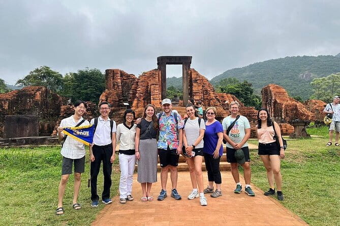 Sunset/Sunrise Lady Buddha or Marble Mountain with Foodie Tour - Stop 3: Dragon Bridge and the fire and water show