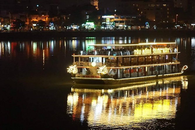 Tasty Dinner Han River Dragon Cruise by Yatch & Tradictional Show - Entering the Han River Route: Dragon Bridge, Swing and Lock Bridges, and the Photo Stop
