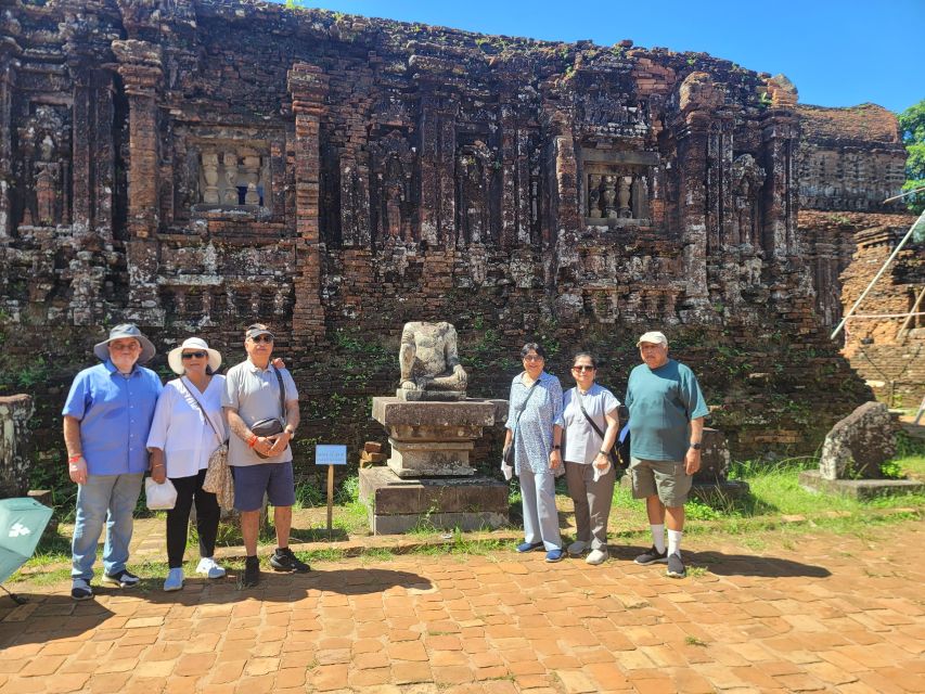 The lanterns of Hoi An & My Son - What you actually get from the guide (and why names matter)
