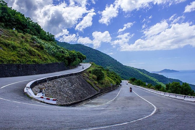 Top Gear Hai Van Pass between Hoi An or Da Nang to Hue - Marble Mountains trek stop: a short walk break with admission covered