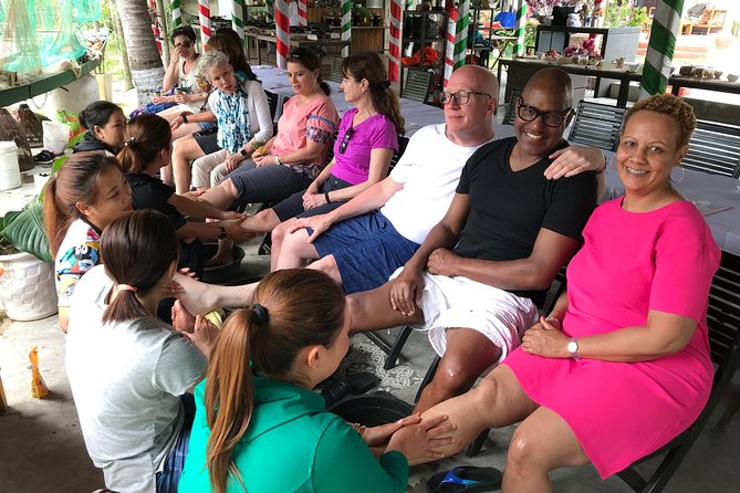 Traditional Cooking Class with Basket Boat Ride and market Tour - Guides that make it feel personal