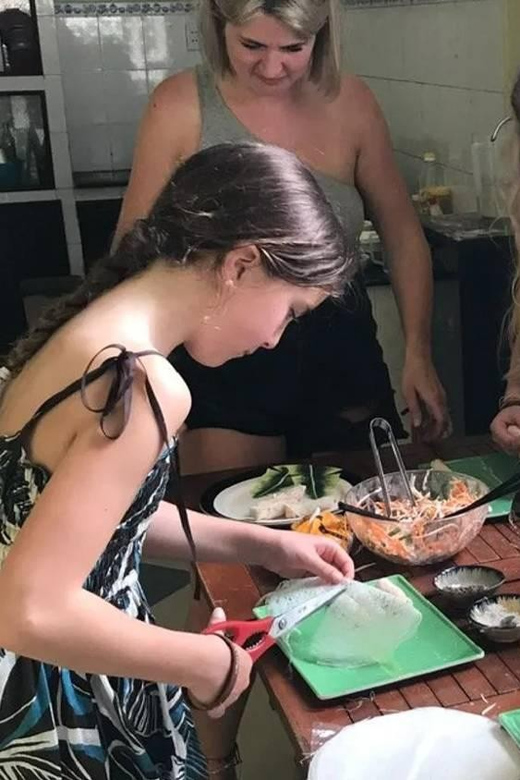 Traditional Vietnamese Cooking Class in Leina Cookery - Cooking Step by Step, Then Eating What You Make