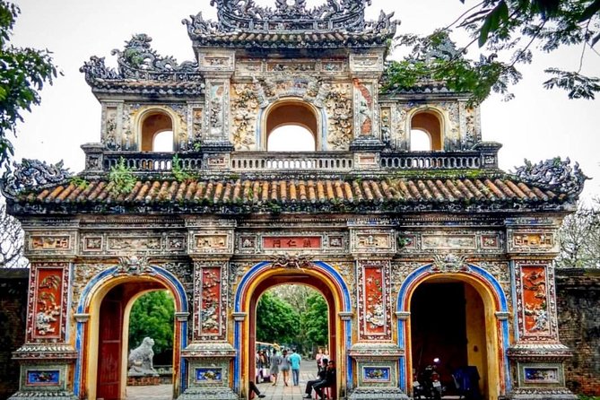 Transfer from Da Nang to Hue - Door-to-door pickup and what the meeting point means