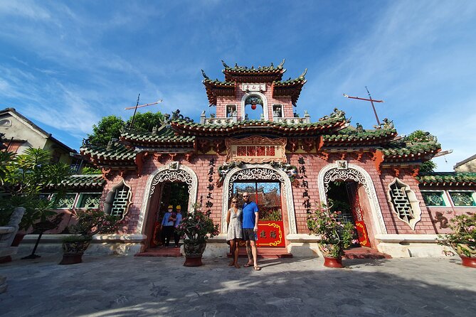 Vietnam Central Private Package Tour - Day 3 in Hoi An: basket boats, organic fields, pottery hands-on, then heritage town